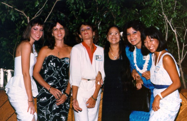 Crissie Chacha Patti Lori Debs Carolyn at the 10 year reunion