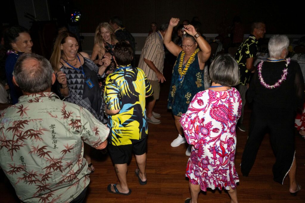 Brenda JeffJ Savina Mele Maka Debra Rayan Diva dancing